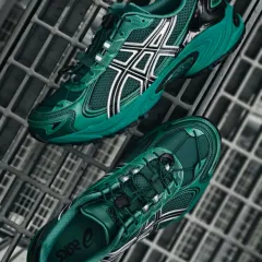 ASICS Gel-Kahana TR V4 in the "Ocean Green/Black" colorway